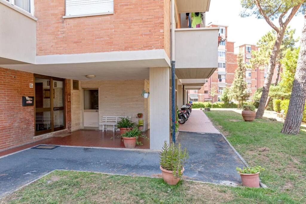 Free Parking Appartamento 5 Stelle Elegante Con Suite ليفورنو المظهر الخارجي الصورة