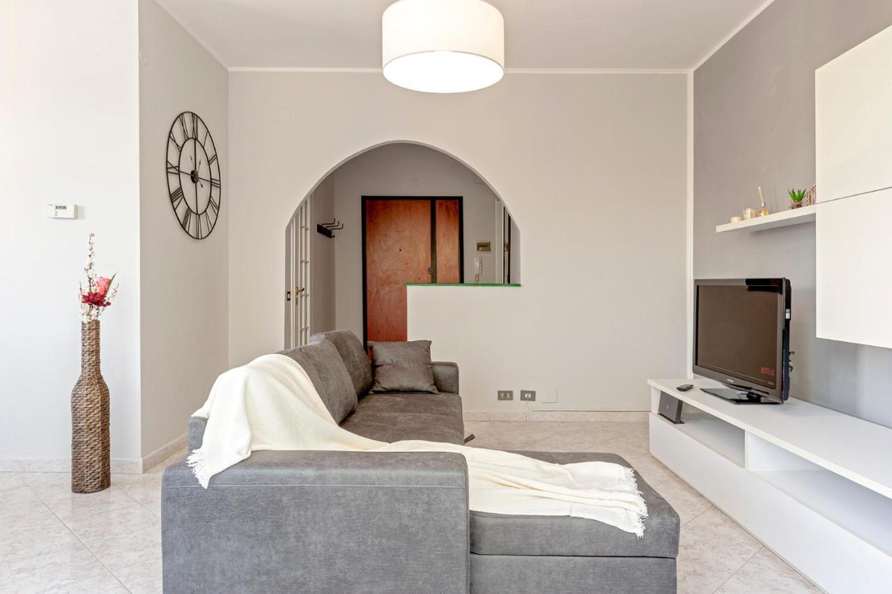 Free Parking Appartamento 5 Stelle Elegante Con Suite ليفورنو المظهر الخارجي الصورة